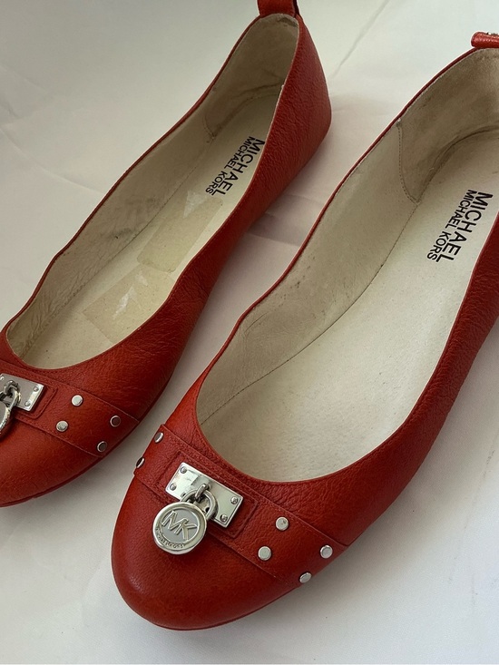 Michael Kors Shoes - Michael Kors Red Leather Ballet Flats Logo Pendant Hamilton padlock shoes
